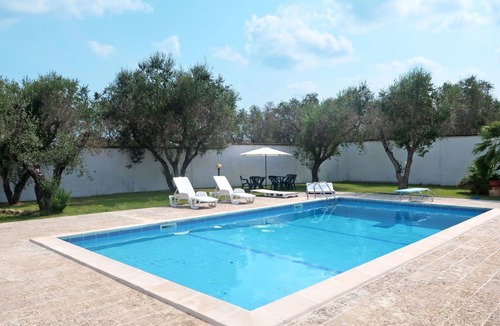 Martignano Villa | Beautiful private villa for 6 guests with A/C, WIFI, private pool, TV, terrace and pets allowed