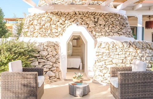 Torre Ovo Villa | Beautiful private villa for 6 people with WIFI, A/C, private pool, TV and terrace