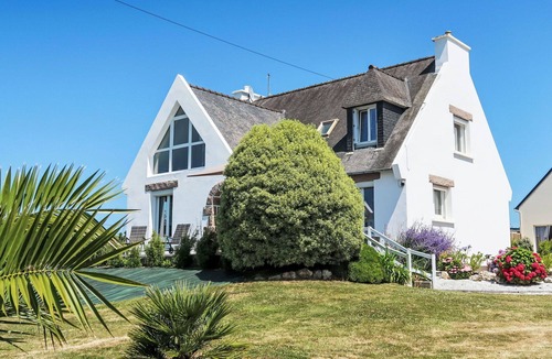 Locquirec House | Beautiful private villa for 6 people with WIFI, TV, terrace and pets allowed