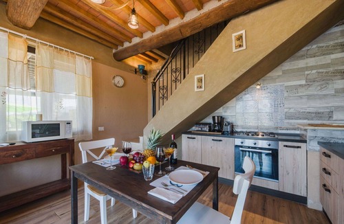 Castelvecchio House | Beautiful private villa with hot tub, private pool, WIFI, A/C, TV, terrace and pets allowed