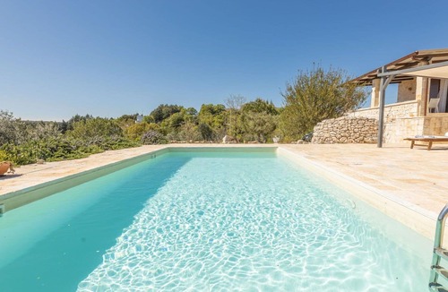 Putignano Villa | Beautiful private villa for 6 guests with private pool, WIFI, TV, patio and parking