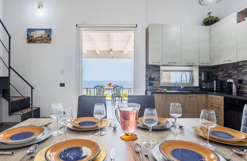 Pergole Villa | Beautiful private villa for 6 guests with WIFI, A/C, TV, terrace, pets allowed and panoramic view