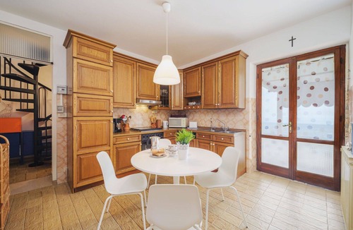 Seravezza House | Beautiful private villa for 6 people with WIFI, A/C, TV and patio