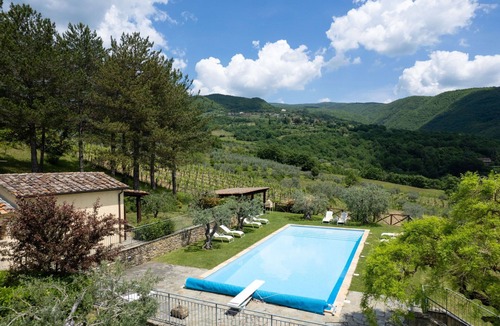 Subbiano Villa | Beautiful private villa with A/C, WIFI, hot tub, private pool, TV and terrace, close to Arezzo