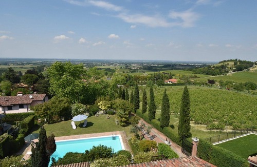 Zenevredo Villa | Beautiful private villa with private pool, WIFI, A/C, TV, patio, pets allowed and panoramic view
