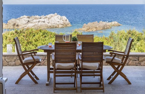 Portobello di Gallura Villa | Beautiful private villa for 7 guests with A/C, WIFI, TV and terrace