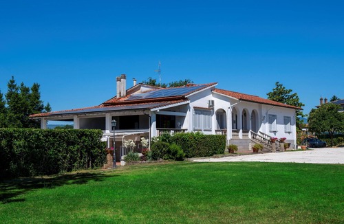 Corchiano Villa | Beautiful private villa for 10 guests with WIFI, A/C, private pool, TV, terrace and pets allowed