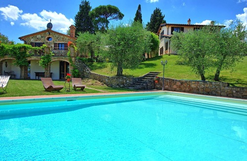 Lucignano Villa | Beautiful private villa for 12 people with private pool, A/C, WIFI, TV, patio and panoramic view