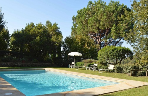 Compignano Villa | Beautiful private villa for 4 people with pool, WIFI, TV, patio and panoramic view, close to Lucca