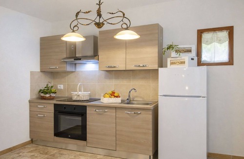 Panicale Villa | Beautiful private villa for 6 people with private pool, WIFI, A/C, TV, patio and pets allowed