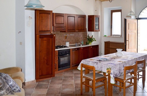 Picciano House | Beautiful private villa for 4 people with WIFI, TV, terrace and pets allowed