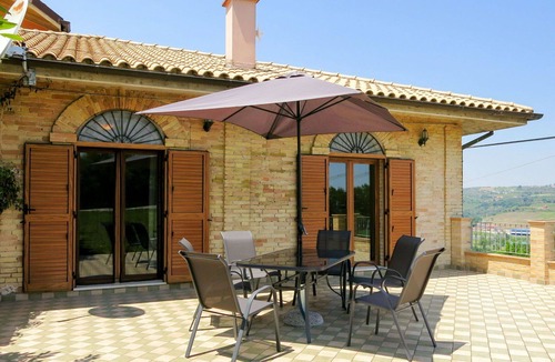 Picciano House | Beautiful private villa for 4 people with WIFI, TV, terrace and pets allowed