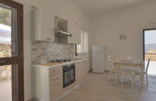 Floridia Villa | Beautiful private villa for 5 people with private pool, A/C, WIFI, TV, terrace and panoramic view
