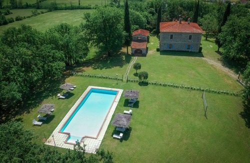 Bucine Villa | Beautiful private villa with private pool, WIFI, A/C, patio, pets allowed and panoramic view