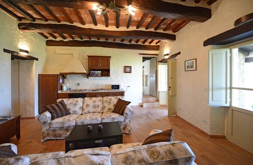 Arezzo Villa | Beautiful private villa for 8 guests with WIFI, A/C, private pool, TV, patio and panoramic view
