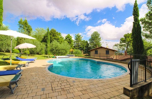 Ponte Buriano Villa | Beautiful private villa for 13 guests with private pool, WIFI and TV