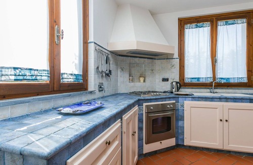 Cecina House | Beautiful private villa with WIFI, hot tub, private pool, A/C, TV, patio and pets allowed