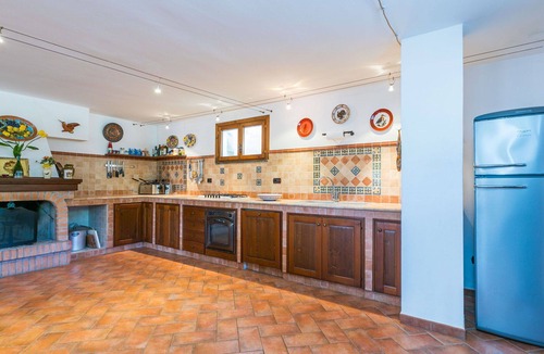 Cecina House | Beautiful private villa with WIFI, hot tub, private pool, A/C, TV, patio and pets allowed