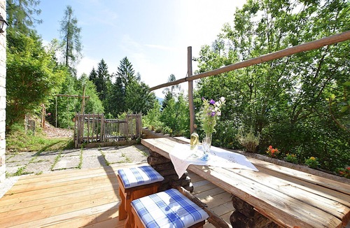 Lamon House | Beautiful private villa for 5 people with WIFI, patio, pets allowed and panoramic view
