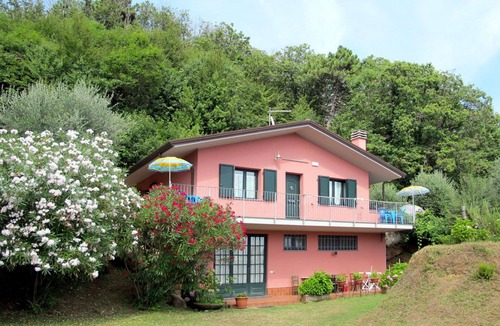 Massa House | Beautiful private villa for 4 people with WIFI and TV