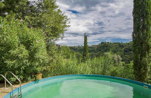 Palaia Villa | Beautiful private villa for 9 people with private pool, WIFI, TV, patio and pets allowed