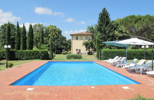 Porrena Villa | Beautiful private villa with WIFI, private pool, TV, patio, pets allowed and panoramic view