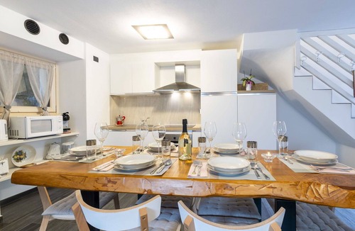 Valtellina House | Beautiful private villa for 6 people with WIFI, TV, patio and pets allowed