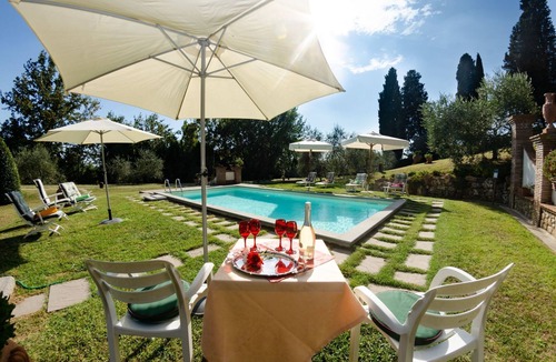 Uzzano Villa | Beautiful private villa for 10 guests with private pool, WIFI, A/C, TV and pets allowed
