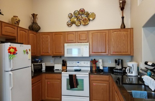 Sundance House | Beautiful Property with Jacuzzi In Buckeye Sleeps 8