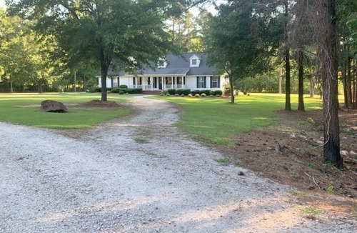 Thomson House | Beautiful Quiet Country Home