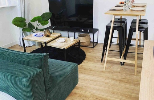 Quartier du Port Apartment | Beautiful refurbished cozy apartment