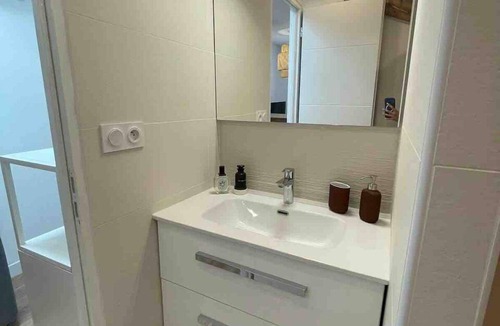 Quartier du Port Apartment | Beautiful refurbished cozy apartment