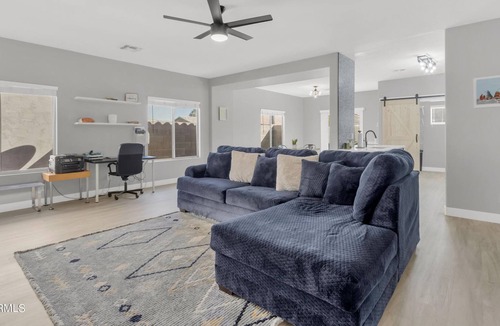 San Tan Valley House | Beautiful Remodeled home located in sought- after community of Johnson Ranch...