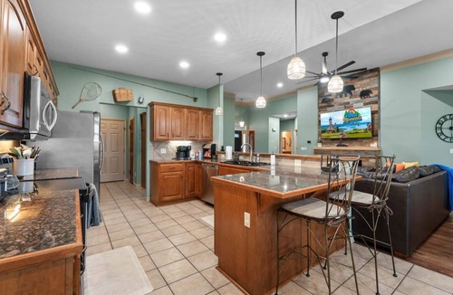 Branson West House | Beautiful remodel, Game Room, Hot Tub, Pools, GOLF