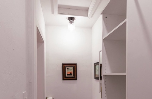 Lincoln Terrace Condo | Beautiful remodeled historical home in safe neighborhood downtown.