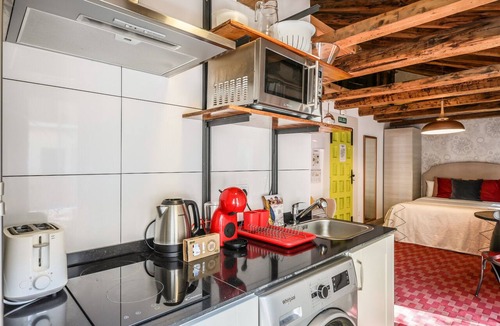 Malasana Apartment | Beautiful Renovated Loft in the center 8