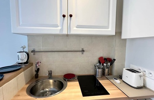 Thiers Apartment | Beautiful renovated studio carré d'or