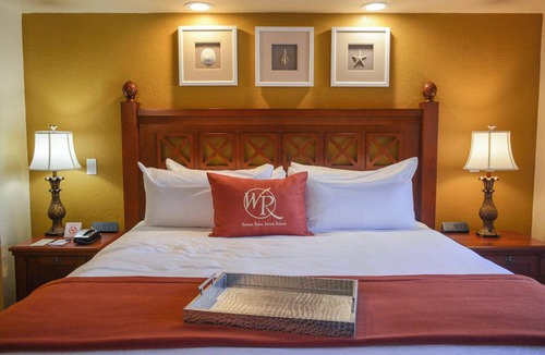 Florida Central Atlantic Coast Resort | BEAUTIFUL RESORT STUDIO WITH JACUZZI NEAR ALL ATTRACTIONS