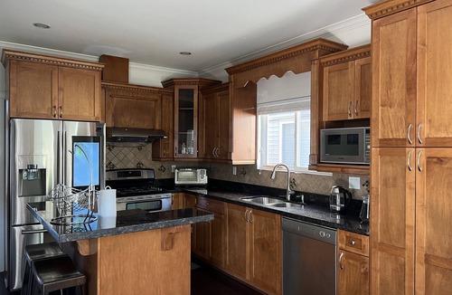 Sardis House | Beautiful river property with 4 bedrooms