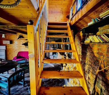 Prejmer House | Beautiful Rustic Cabin