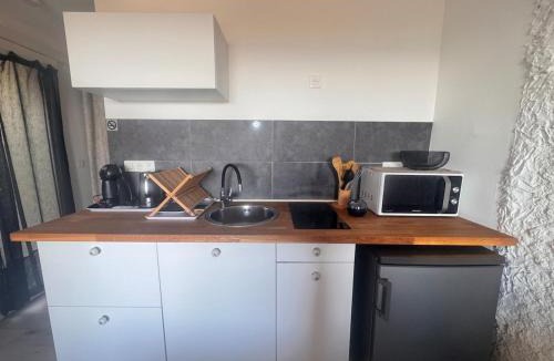 Marine de Saint Ambroggio Apartment | Beautiful sea view studio