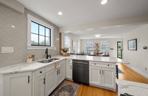 Marblehead House | Beautiful Seaside House in Marblehead