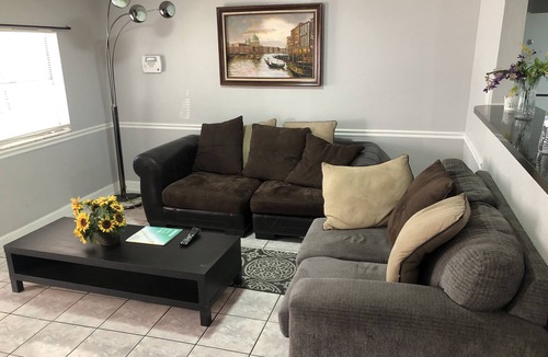 Tampa Apartment | beautiful self contained apartment with large kitchen