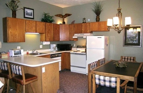 Wildernest Condo | Beautiful Silverthorne Condo! Skiing, Shopping and Much More!