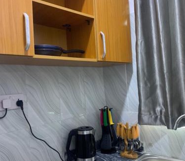Ofin Bed & Breakfast | Beautiful single room studio apartment in Ilasan lekki magnanimous