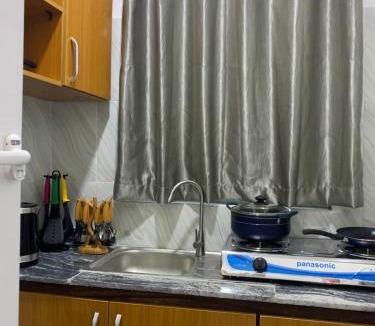 Ofin Bed & Breakfast | Beautiful single room studio apartment in Ilasan lekki magnanimous