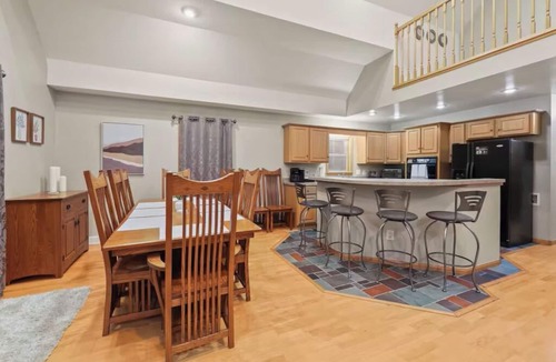 Ellicottville Ski Chalet | Beautiful Ski Chalet with Hot Tub in Ellicottville