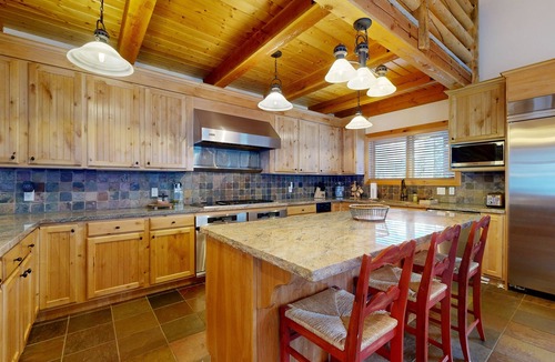 Salt Lake Mountain Resorts House | Beautiful ski chalet with gourmet kitchen, theater room & private hot tub