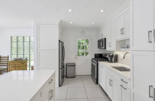 Shinnecock Hills House | Beautiful Southampton Home, Open Layout, Private Pool, Close to Town,.