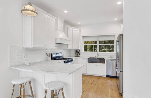 Tuckahoe House | Beautiful Southampton Home Minutes from Beaches, Nature Preserve, Golf.